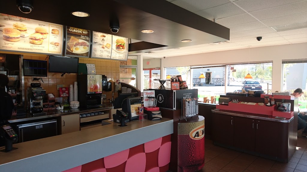 A&W Canada | 8249 Eagle Landing Pkwy, Chilliwack, BC V2R 0P9, Canada | Phone: (604) 392-1128