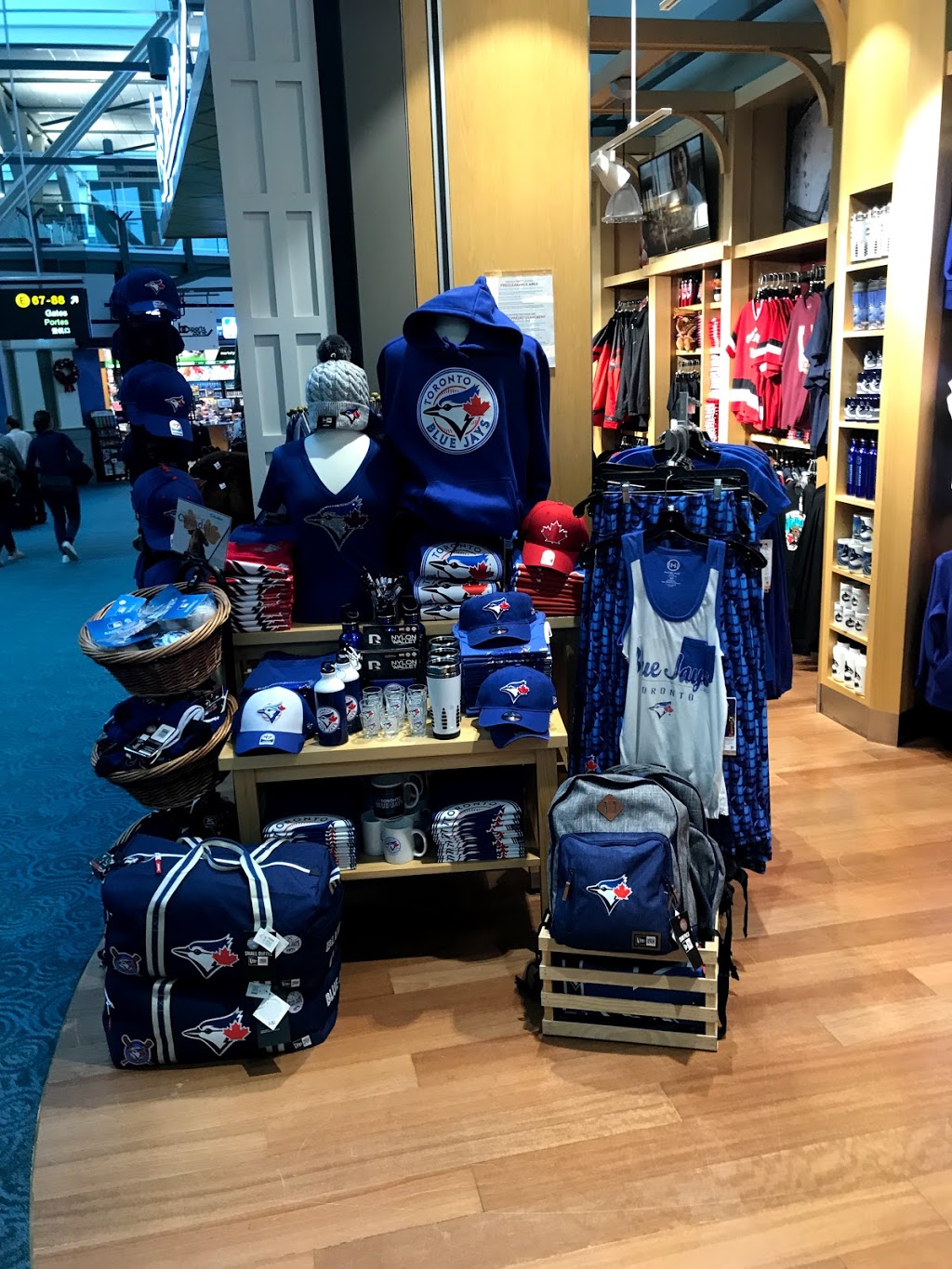 BC Sports Zone | 3211 Grant McConachie Way, Richmond, BC V7B 0A4, Canada | Phone: (604) 270-4863