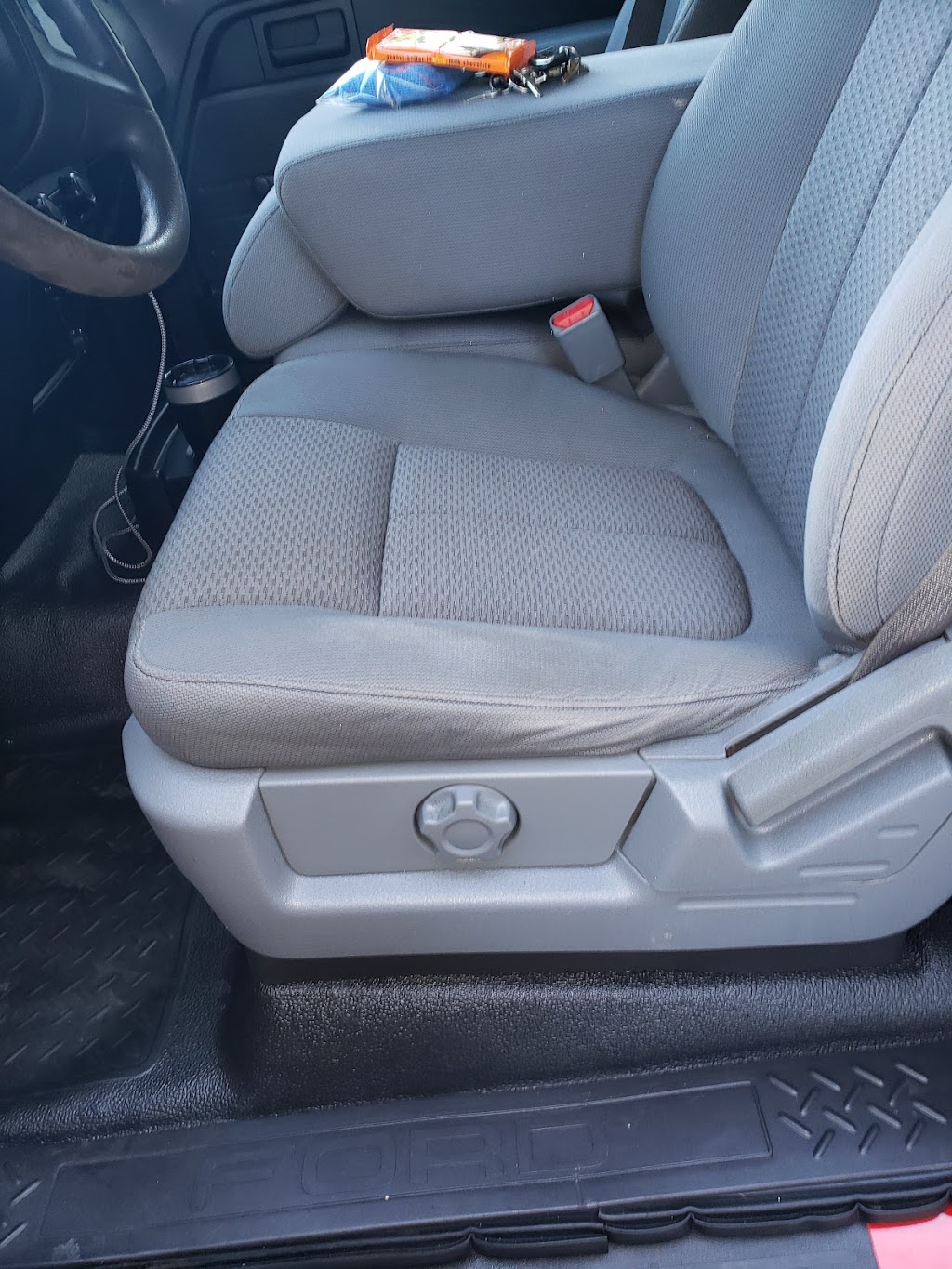 Complete Detailing & Polishing | 7 Frankford Crescent, Trenton, ON K8V 6H8, Canada | Phone: (613) 394-8206