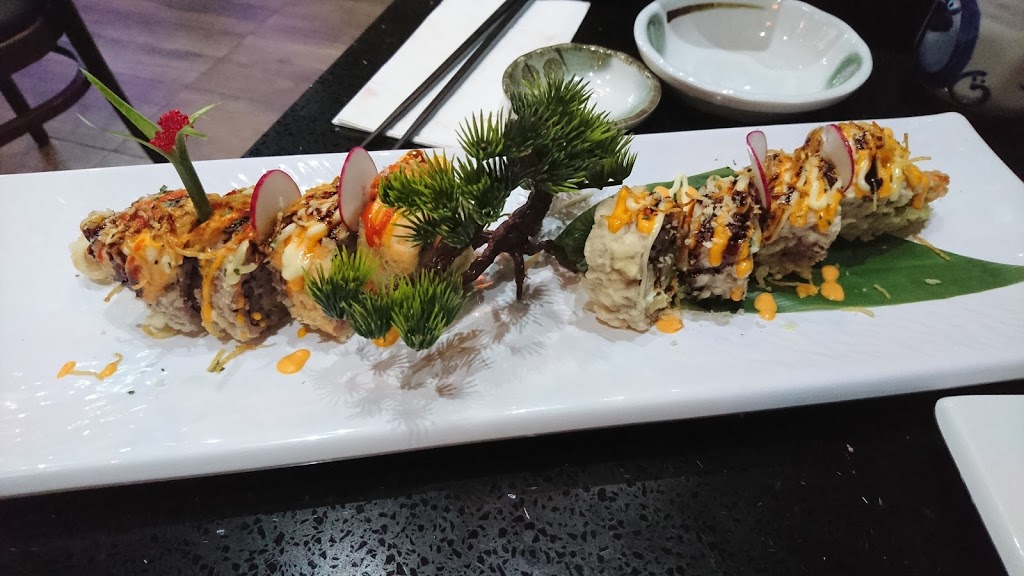 Krazy Roll | 84 Marine Parade Dr, Etobicoke, ON M8V 0A3, Canada | Phone: (647) 352-2270