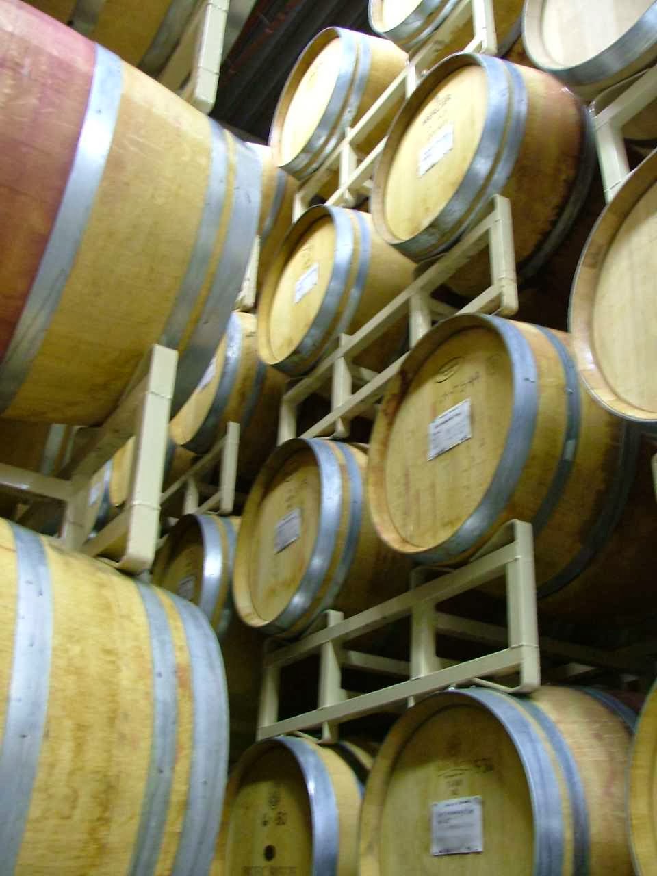 Pacific Breeze Winery | 320 Stewardson Way #6, New Westminster, BC V3M 6C3, Canada | Phone: (604) 522-2228