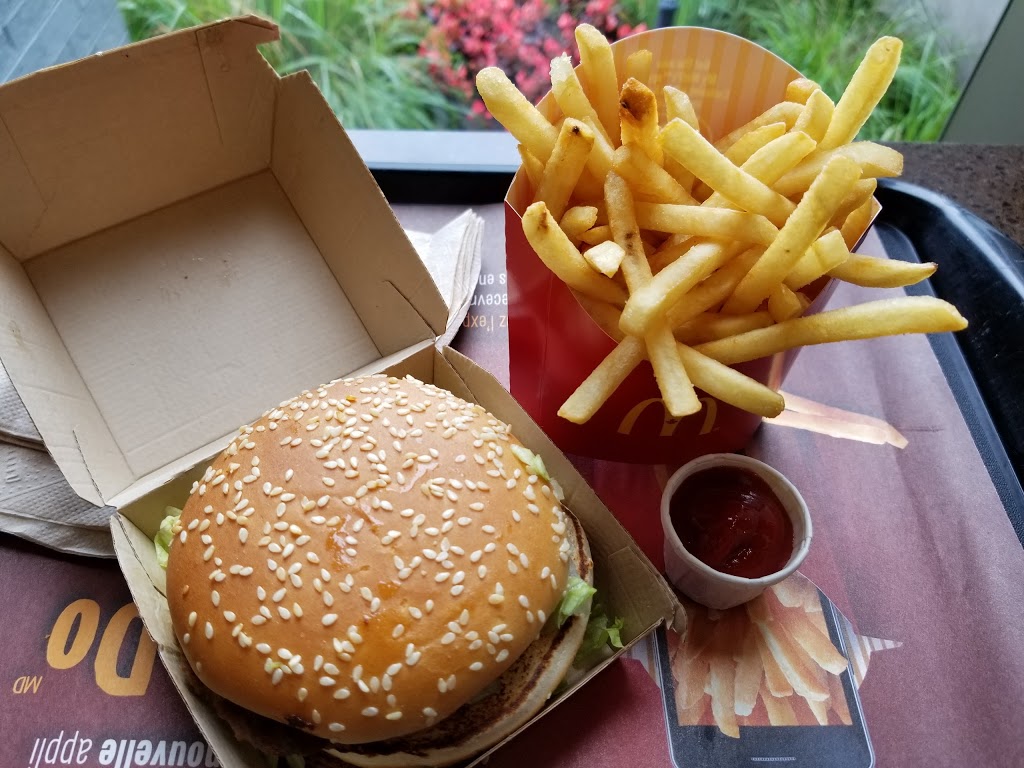 McDonalds | 3882 Boulevard Saint-Charles, Pierrefonds, QC H9H 3C6, Canada | Phone: (514) 620-4321