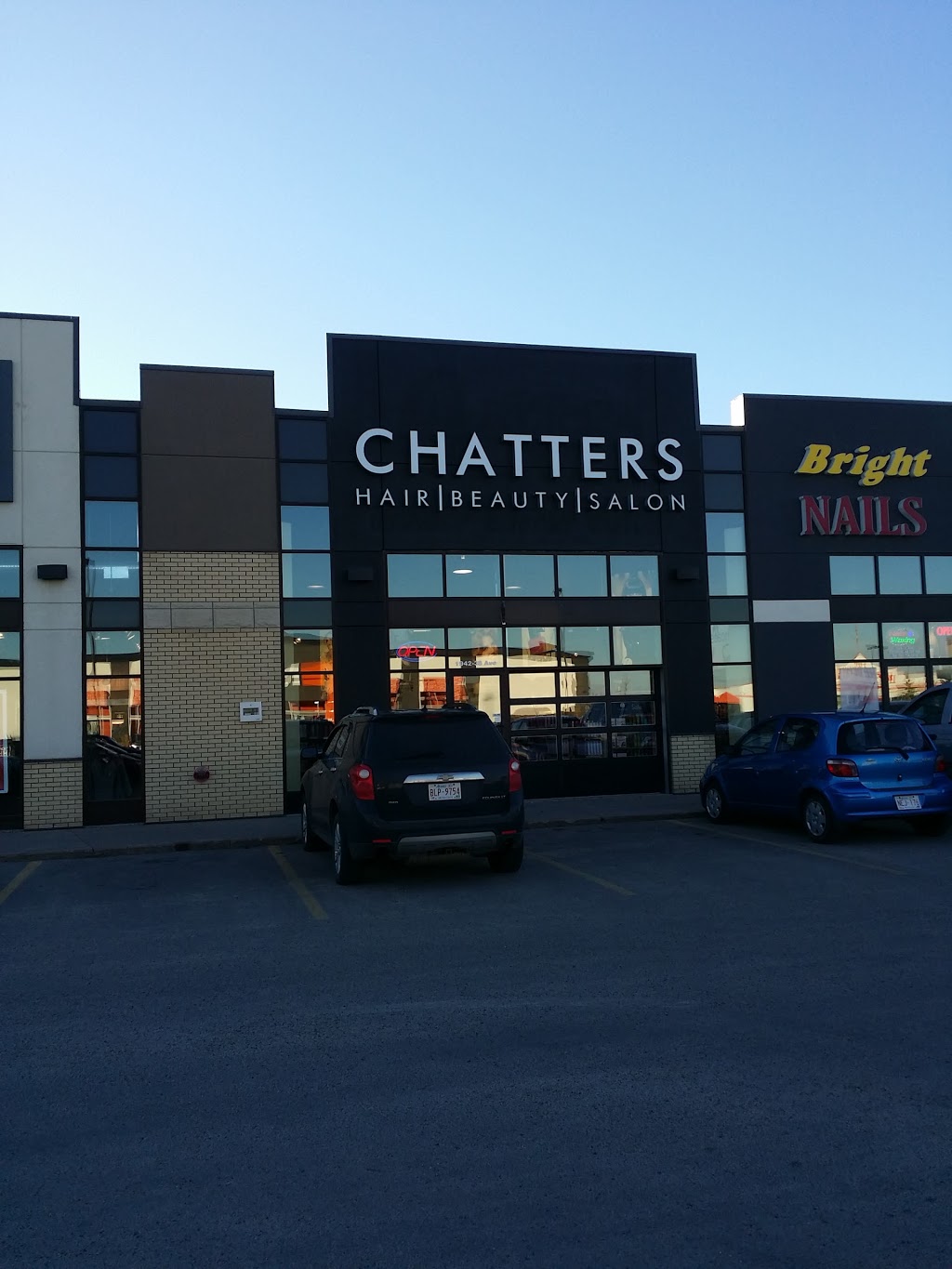 Chatters Hair Salon | 1942 38 Ave NW, Edmonton, AB T6T 0B9, Canada | Phone: (780) 469-2301