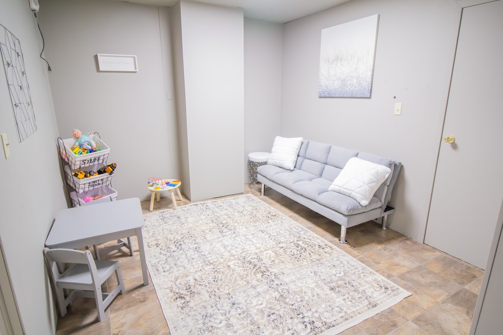 Mini & Me | 378 Garafraxa St S, Durham, ON N0G 1R0, Canada | Phone: (519) 477-2545