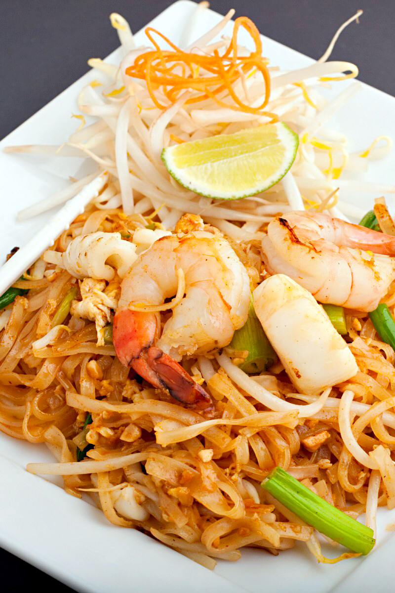Fais Chinese Food | 176 Bedford Dr NE, Calgary, AB T3K 2M9, Canada | Phone: (403) 295-2606