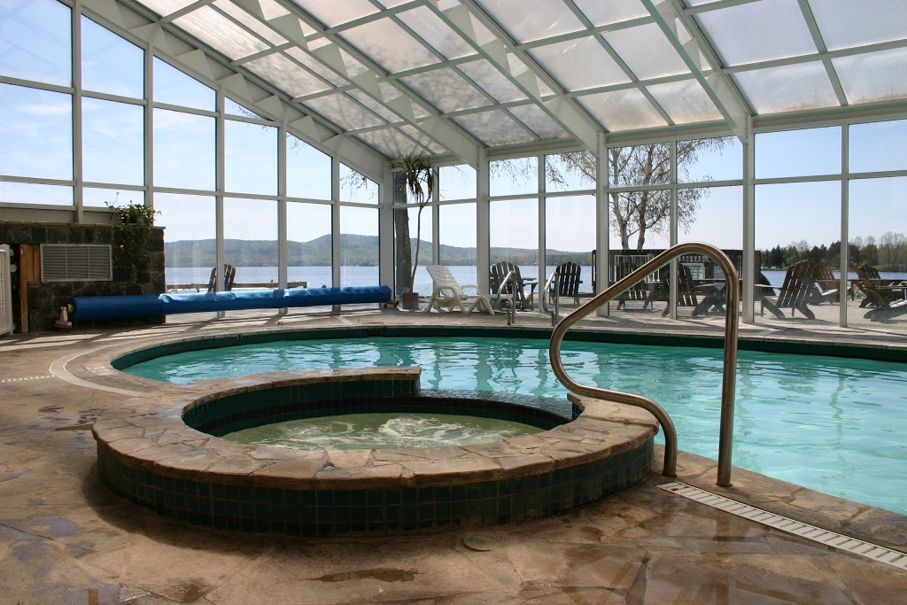 Calabogie Lodge Resort | 729 Mill St, Calabogie, ON K0J 1H0, Canada | Phone: (613) 775-0544
