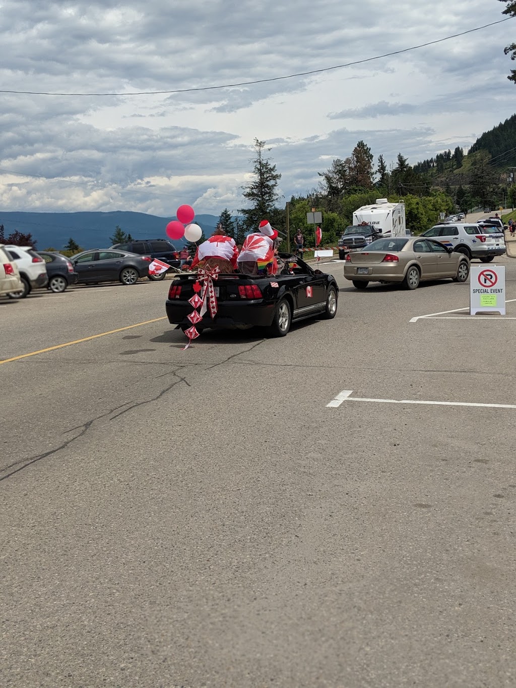 Mountain View Cafe | 833 Shuswap Ave, Chase, BC V0E 1M0, Canada | Phone: (250) 679-8921