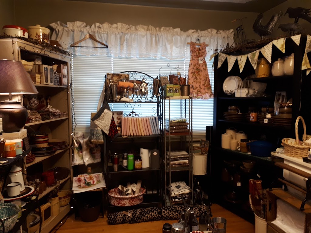 The Country Farmhouse | Rge Rd. 221, Cluny, AB T0J 0S0, Canada | Phone: (403) 734-2593