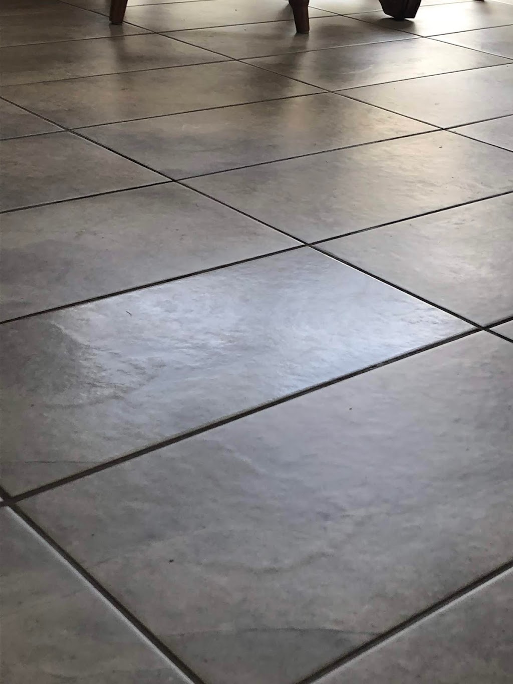 SIGNATURE FLOORS | 1667 32 Ave NE, Calgary, AB T2E 7Z5, Canada | Phone: (403) 285-7771