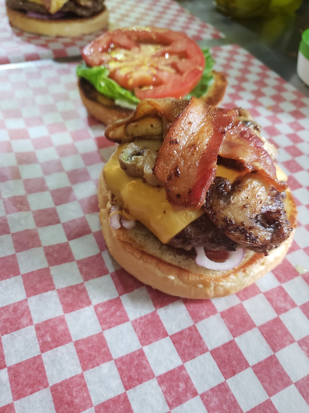 Sammys Snack shack | 231 Trans-Canada Hwy, Malahat, BC V0R 2L0, Canada | Phone: (250) 590-6055