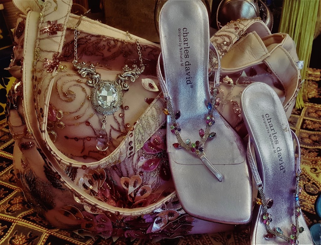 My One & Only Funky Chic Boutique | 3879 Highland Rd, Arnprior, ON K7S 3G9, Canada | Phone: (613) 623-0474