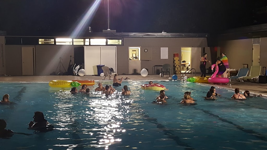 South Calgary Outdoor Pool | 3130 16 St SW, Calgary, AB T2T 4G7, Canada | Phone: (403) 221-3513