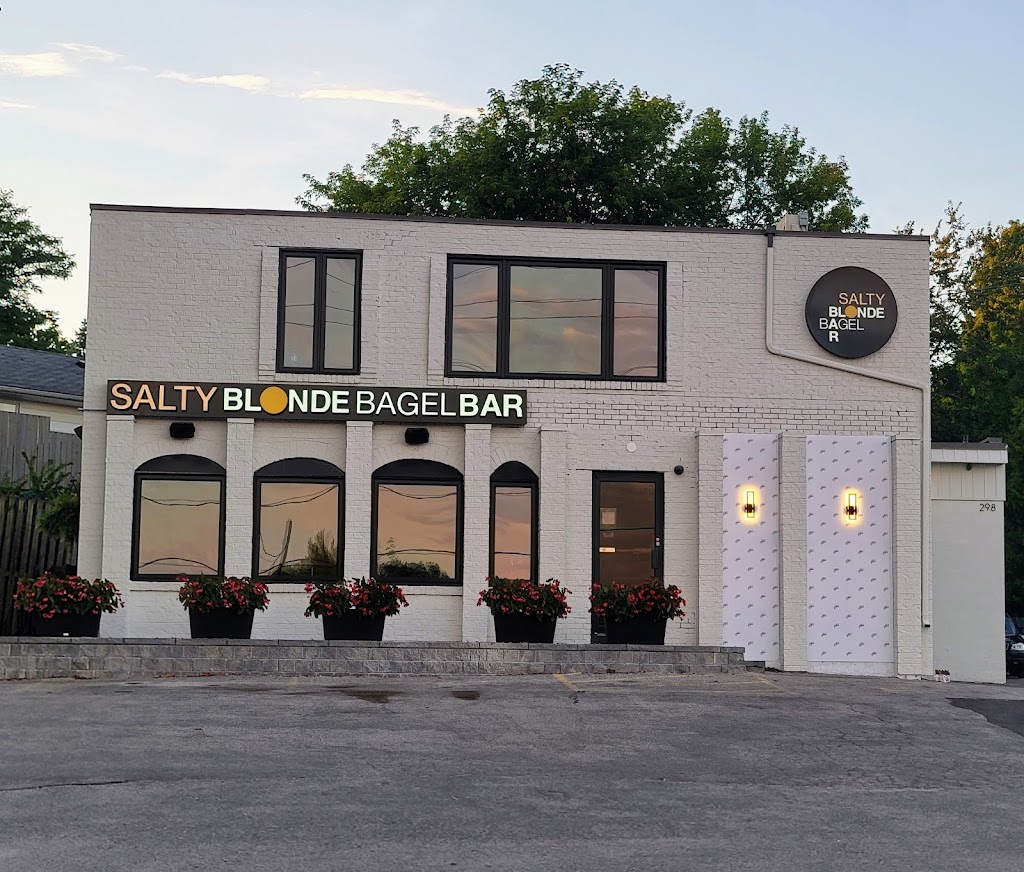 Salty Blonde Bagel Bar | 298 Blake St, Barrie, ON L4M 1K8, Canada | Phone: (705) 721-1661