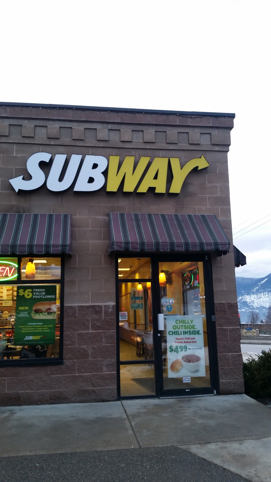 Subway | 2890 10th Ave NE, Salmon Arm, BC V1E 4N3, Canada | Phone: (250) 832-5099