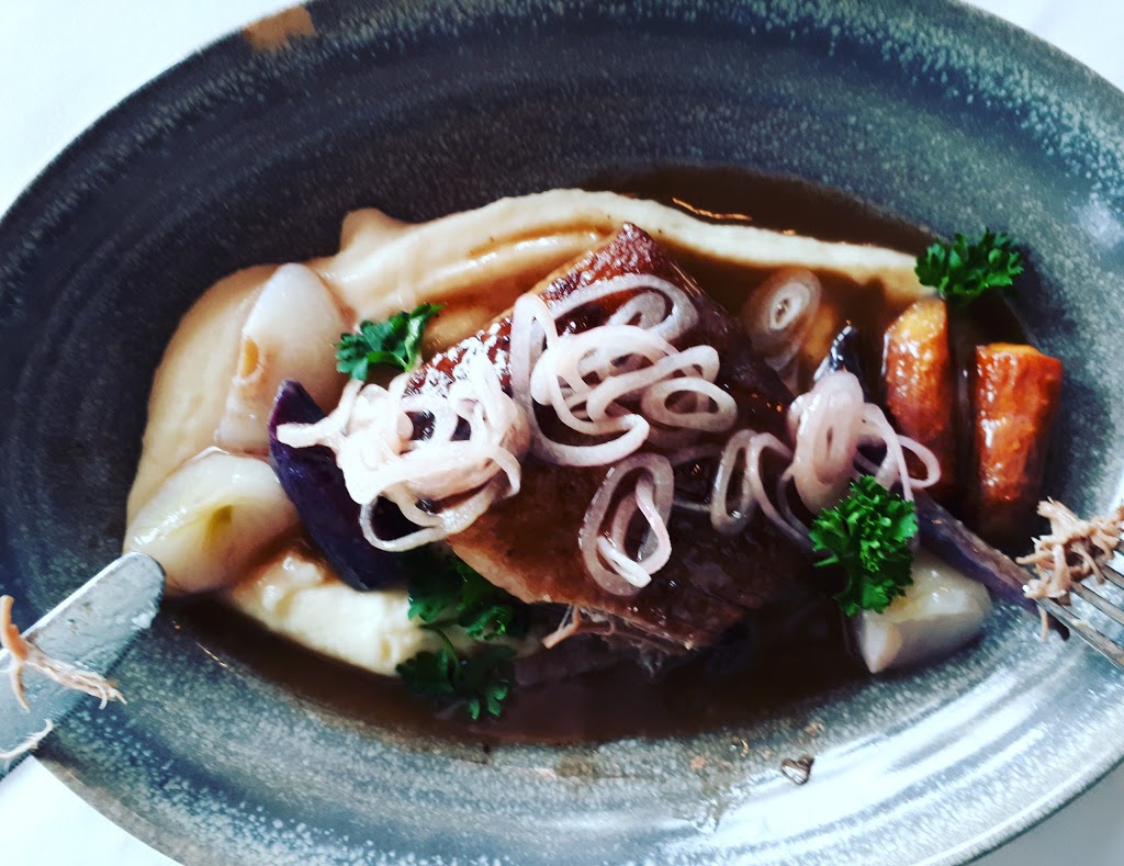 Old Vines Restaurant | 3303 Boucherie Rd, Kelowna, BC V1Z 2H3, Canada | Phone: (250) 769-2500