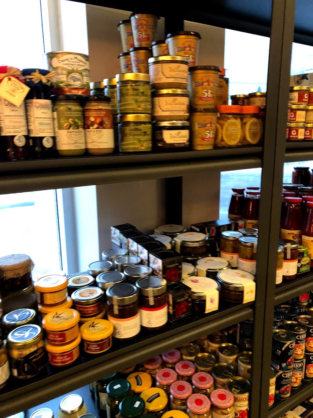 Le Coin dItalie, épicerie fine | 1381 Rue King Ouest, Sherbrooke, QC J1J 2B8, Canada | Phone: (819) 563-5130