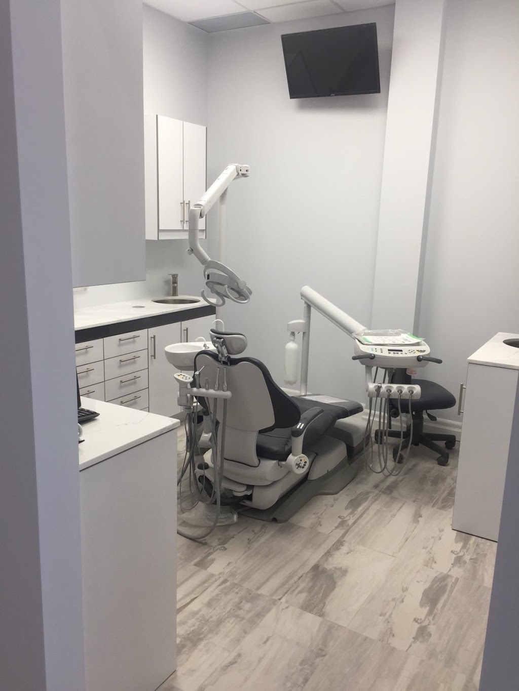 Smile Corner Dental | Unit B7B, 224, Centennial Rd, Orangeville, ON L9W 5K2, Canada | Phone: (519) 940-8888