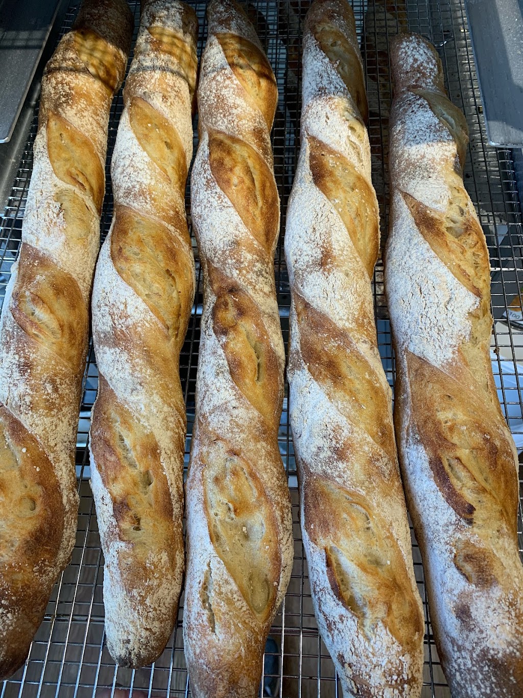 Pâtisserie Preston | 203 Rue Mgr Noiseux, Nominingue, QC J0W 1R0, Canada | Phone: (819) 430-3581
