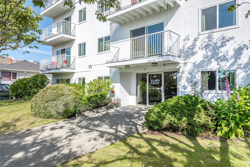 Albion Court Apartments | 45 Boyd St, Victoria, BC V8V 2C9, Canada | Phone: (250) 595-7000