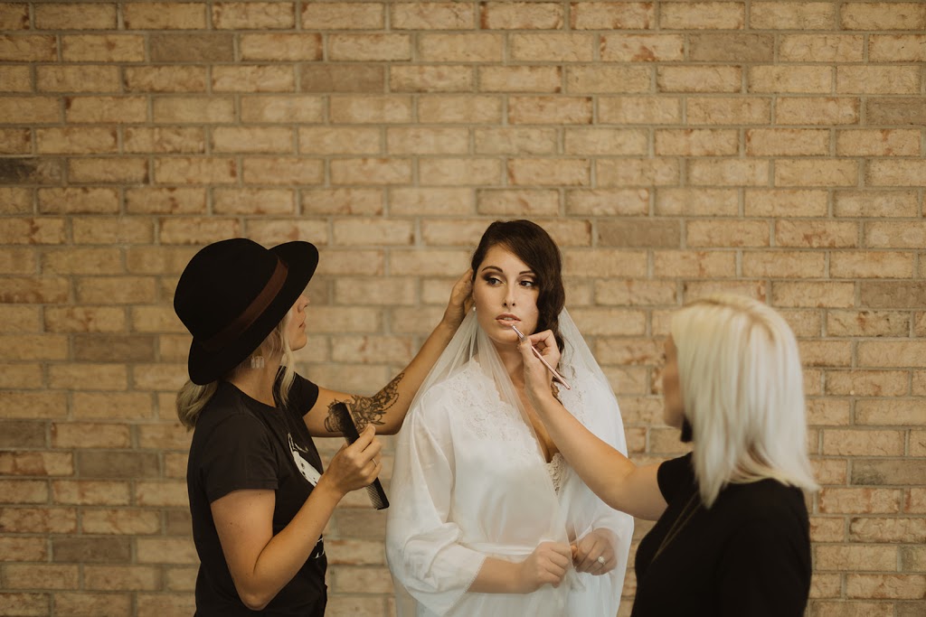 519 bridal beauty | 310 Paisley Rd, Guelph, ON N1H 2P9, Canada | Phone: (519) 994-3289