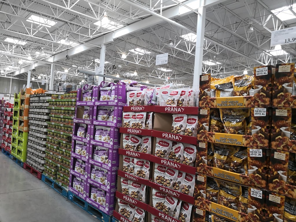 Costco Food Court | 3600 Av. des Grandes Tourelles, Boisbriand, QC J7H 1M9, Canada | Phone: (450) 420-4500