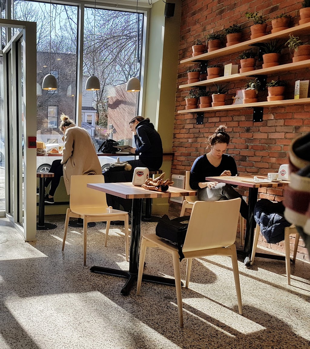 La Meunerie Urbaine 6151 Av De Monkland Montreal Qc H4b 1g3 Canada