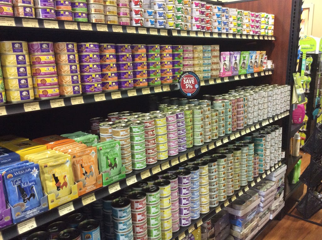 Pet Valu | 505 Main St S, Airdrie, AB T4B 3K3, Canada | Phone: (403) 948-4666