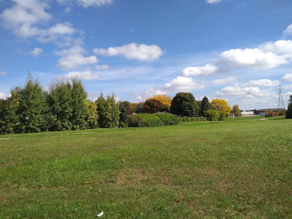 Newport Towers | 550 Strasburg Rd, Kitchener, ON N2E 2G9, Canada | Phone: (519) 748-8943
