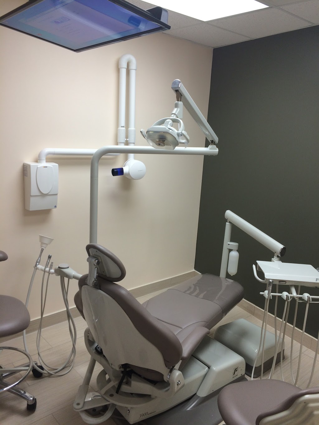 U Smile Dentistry | 328 Broadway Ave #3, Orangeville, ON L9W 4L7, Canada | Phone: (519) 307-6300