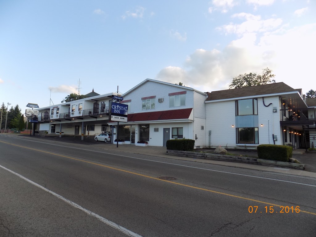 The Crystal Inn | 4249 River Rd, Niagara Falls, ON L2E 3E7, Canada | Phone: (905) 354-9444