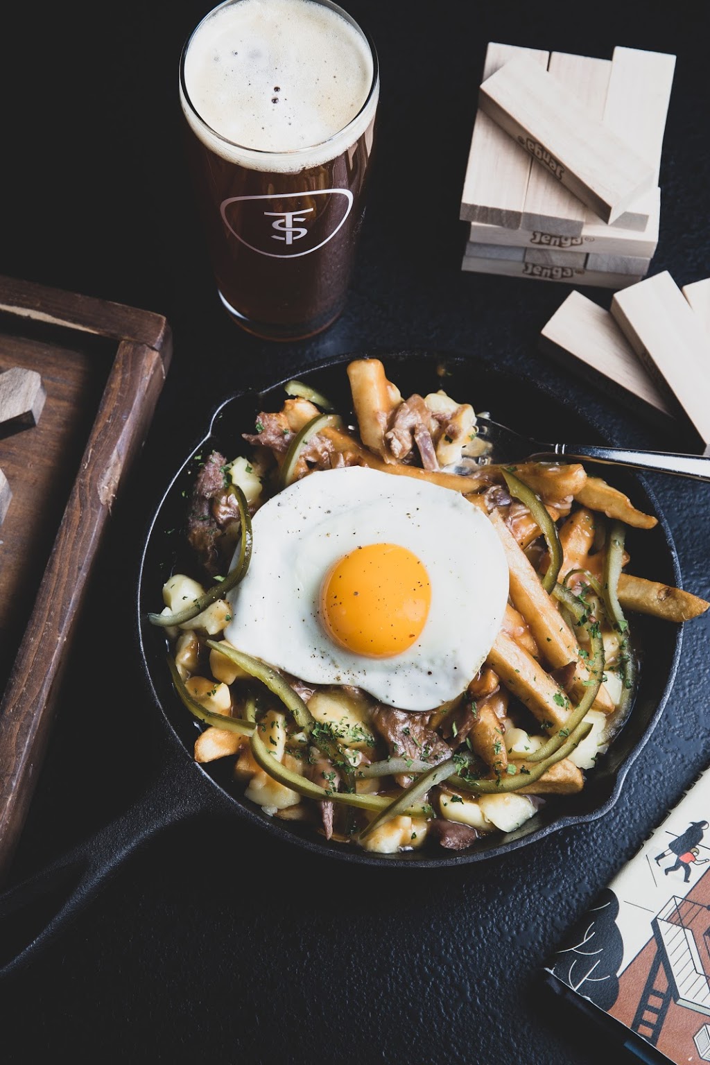 Braidwood Tavern | 4591 Blackcomb Way, Whistler, BC V8E 0Y4, Canada | Phone: (604) 966-5280