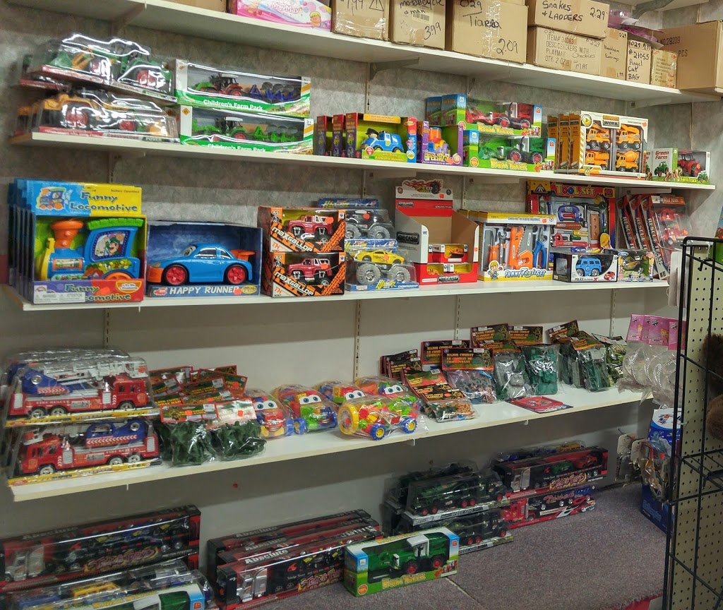 Parkys Dollar Store | 12257 ON-41, Northbrook, ON K0H 2G0, Canada | Phone: (613) 336-1777