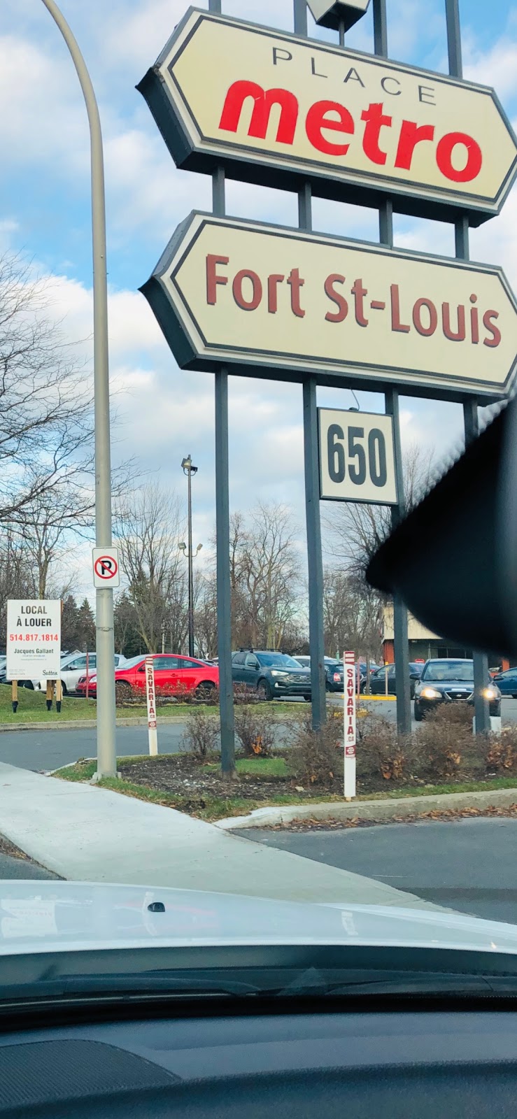 Pub Le Vieux | 650 Boulevard du Fort-Saint-Louis, Boucherville, QC J4B 1S9, Canada | Phone: (450) 655-9117