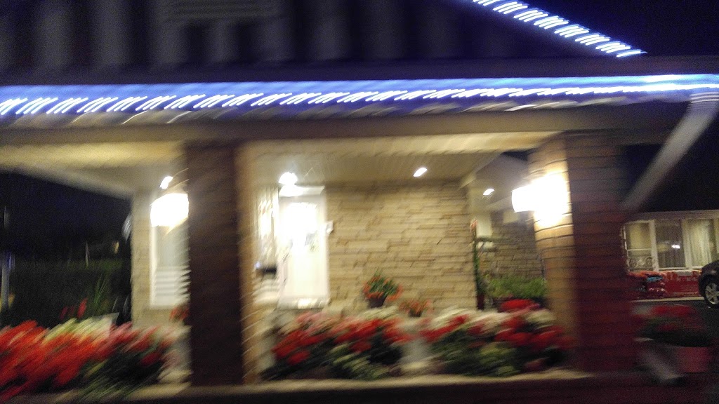Sherwood Motel | 797 Colborne St, Brantford, ON N3S 3S3, Canada | Phone: (519) 756-5261