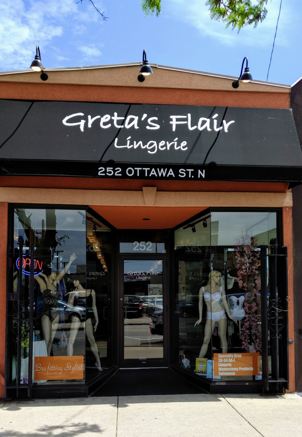 Gretas Flair Lingerie | 252 Ottawa St N, Hamilton, ON L8H 3Z7, Canada | Phone: (905) 545-9124