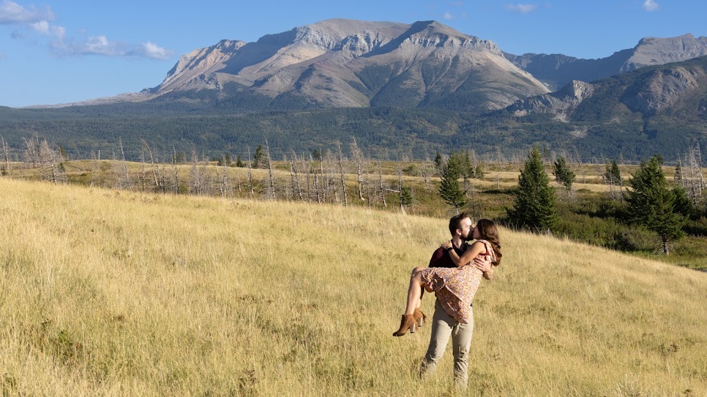 Dee Webb Photography | 106 Waterton Ave, Waterton Park, AB T0K 2M0, Canada | Phone: (403) 805-1509