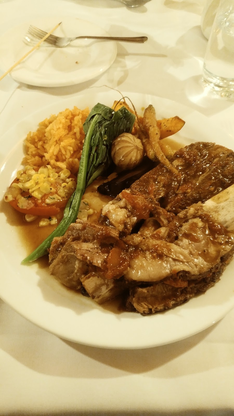 Farm Table Inn | 6755 Cowichan Lake Rd, Lake Cowichan, BC V0R 2G0, Canada | Phone: (250) 932-3205