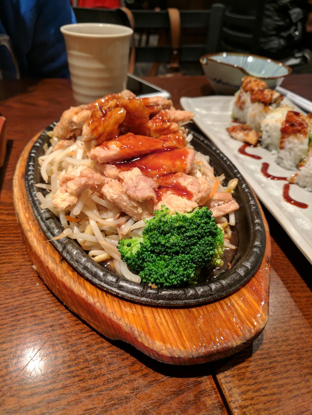 Sushi Town | 5935 Hastings St, Burnaby, BC V5B 1R7, Canada | Phone: (604) 294-6155