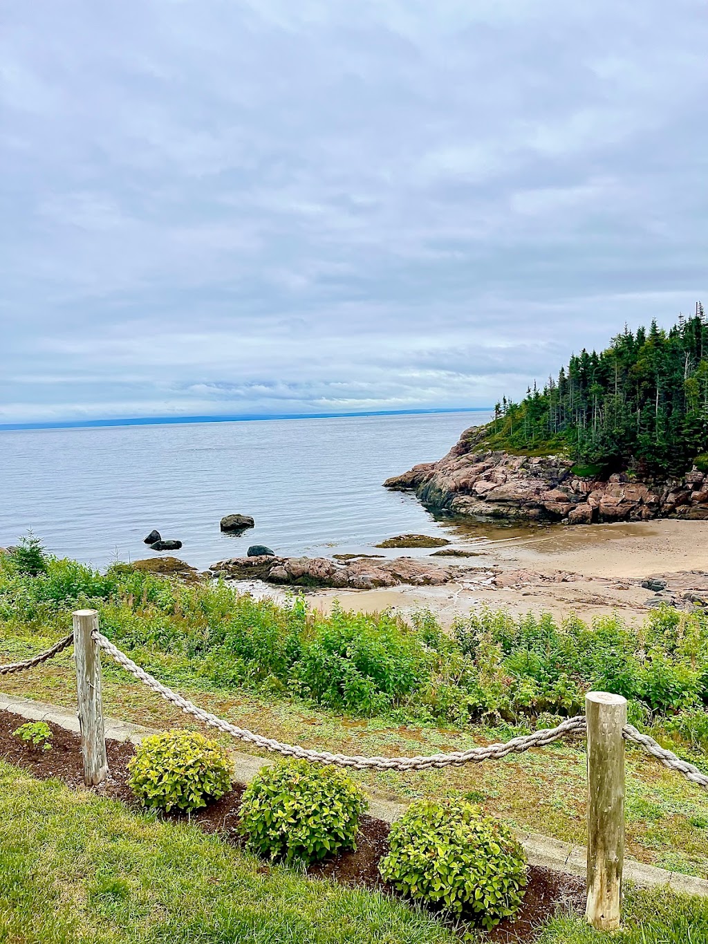 Chalets de lAnse-à-Jos | 46 Rue de la Réserve, Les Escoumins, QC G0T 1K0, Canada | Phone: (418) 233-2266