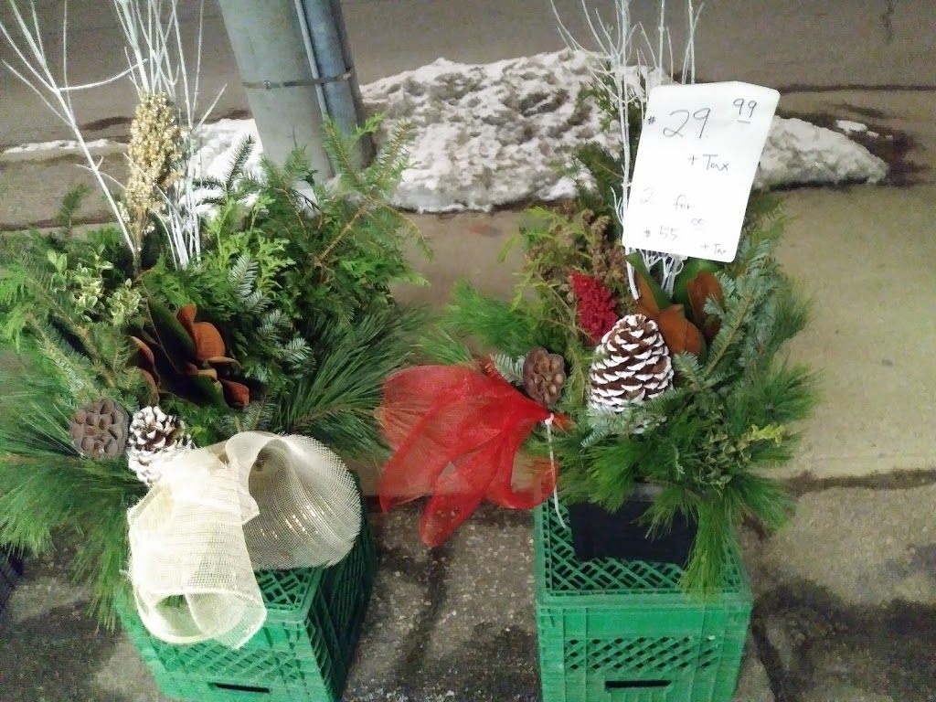 L & L Market | 101 Lancaster St W, Kitchener, ON N2H 4T4, Canada | Phone: (519) 742-2563