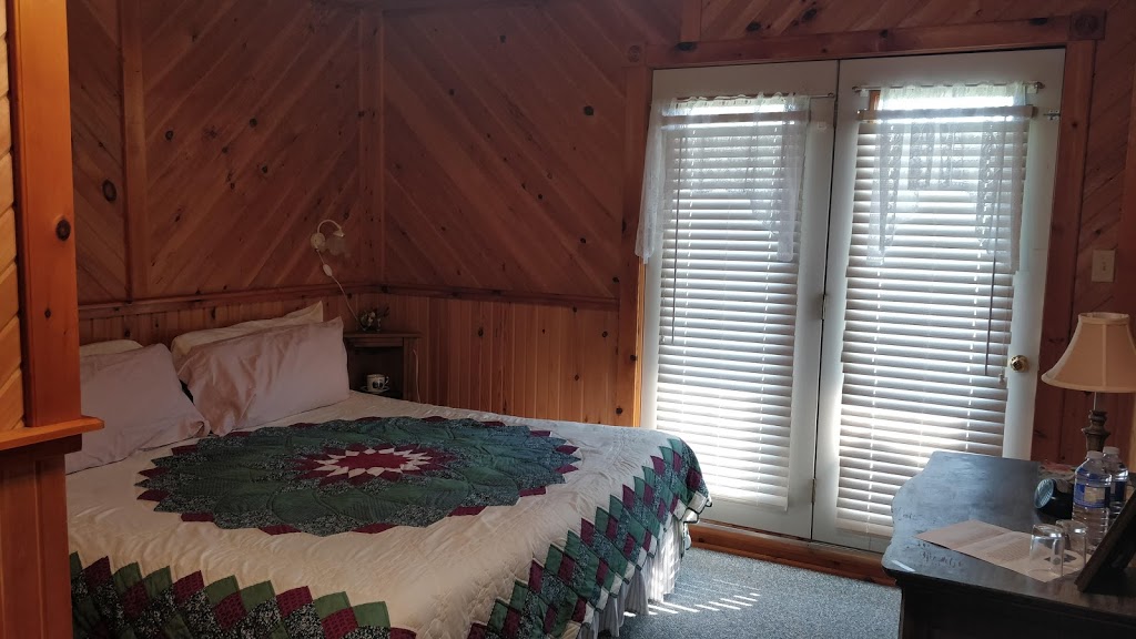 Bye the Bay Bed and Breakfast | 18288 Kent Bridge Rd, Morpeth, ON N0P 1X0, Canada | Phone: (905) 805-5652