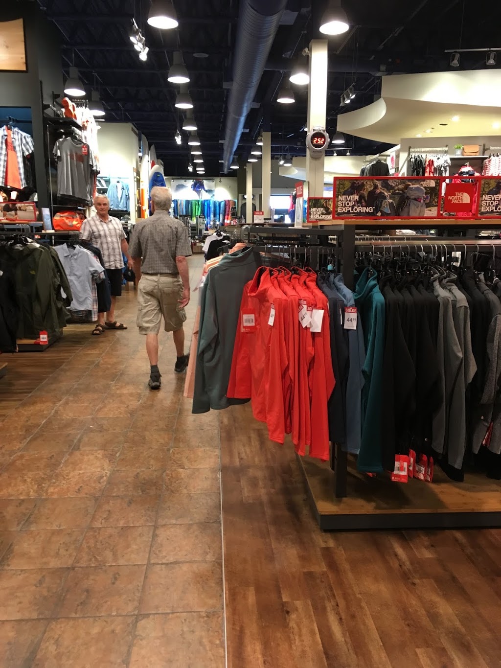 Atmosphere | 700 Boulevard des Promenades, Saint-Bruno-de-Montarville, QC J3V 5J8, Canada | Phone: (450) 653-0599