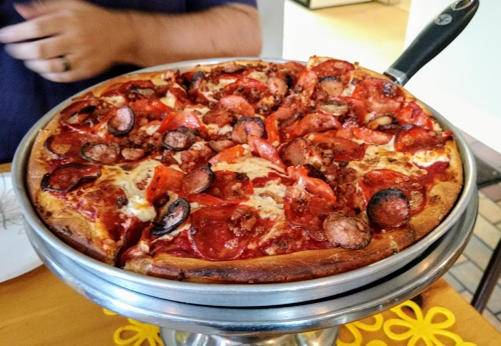 Pizza Station | 415 Bethune Dr N, Gravenhurst, ON P1P 1B8, Canada | Phone: (705) 687-3111