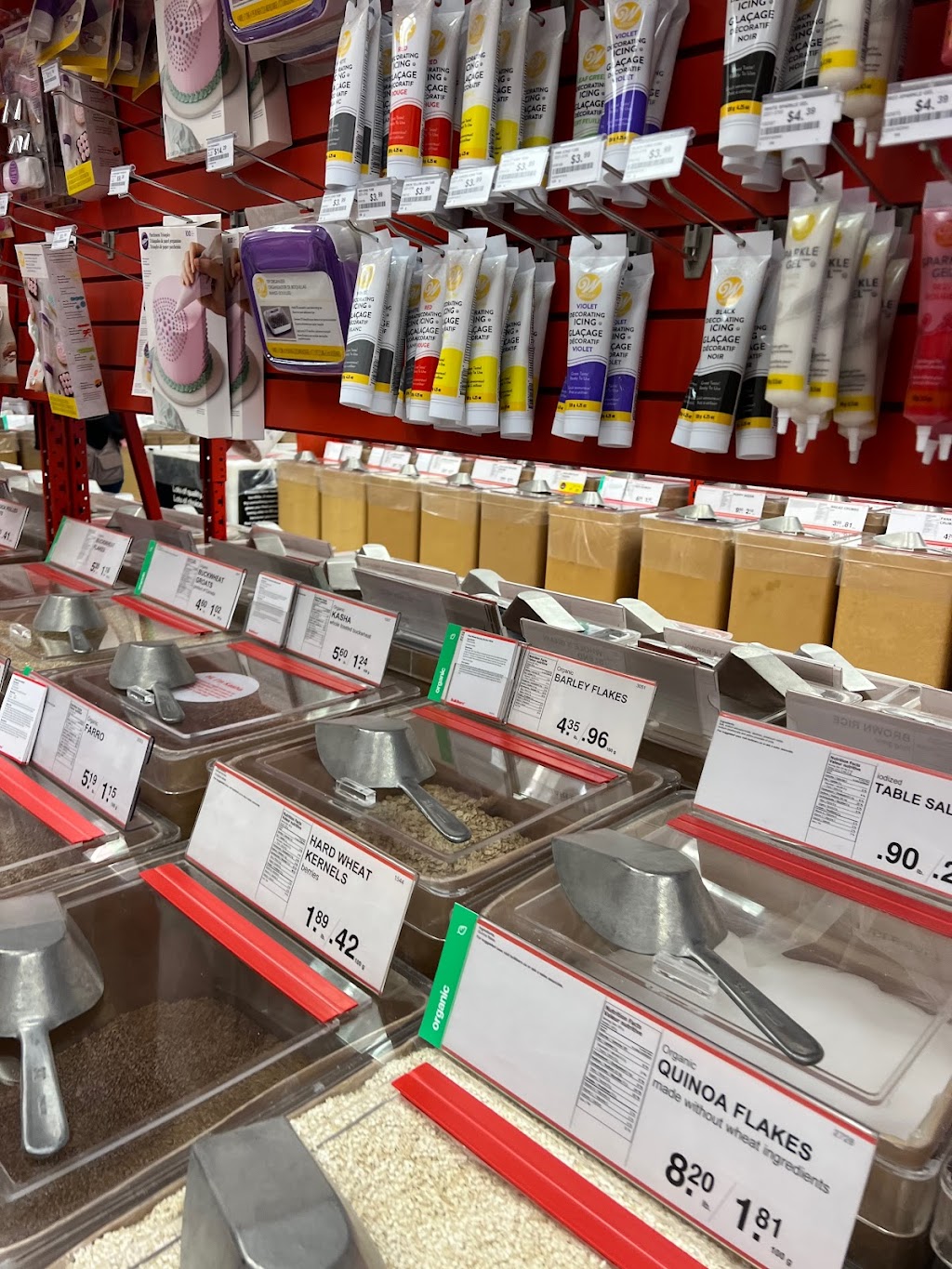 Bulk Barn | 915 Empress St, Winnipeg, MB R3G 3P8, Canada | Phone: (204) 774-3232