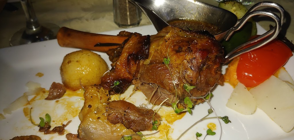 Bistro St-Sauveur | 146 Rue Principale, Saint-Sauveur, QC J0R 1R6, Canada | Phone: (450) 227-1144