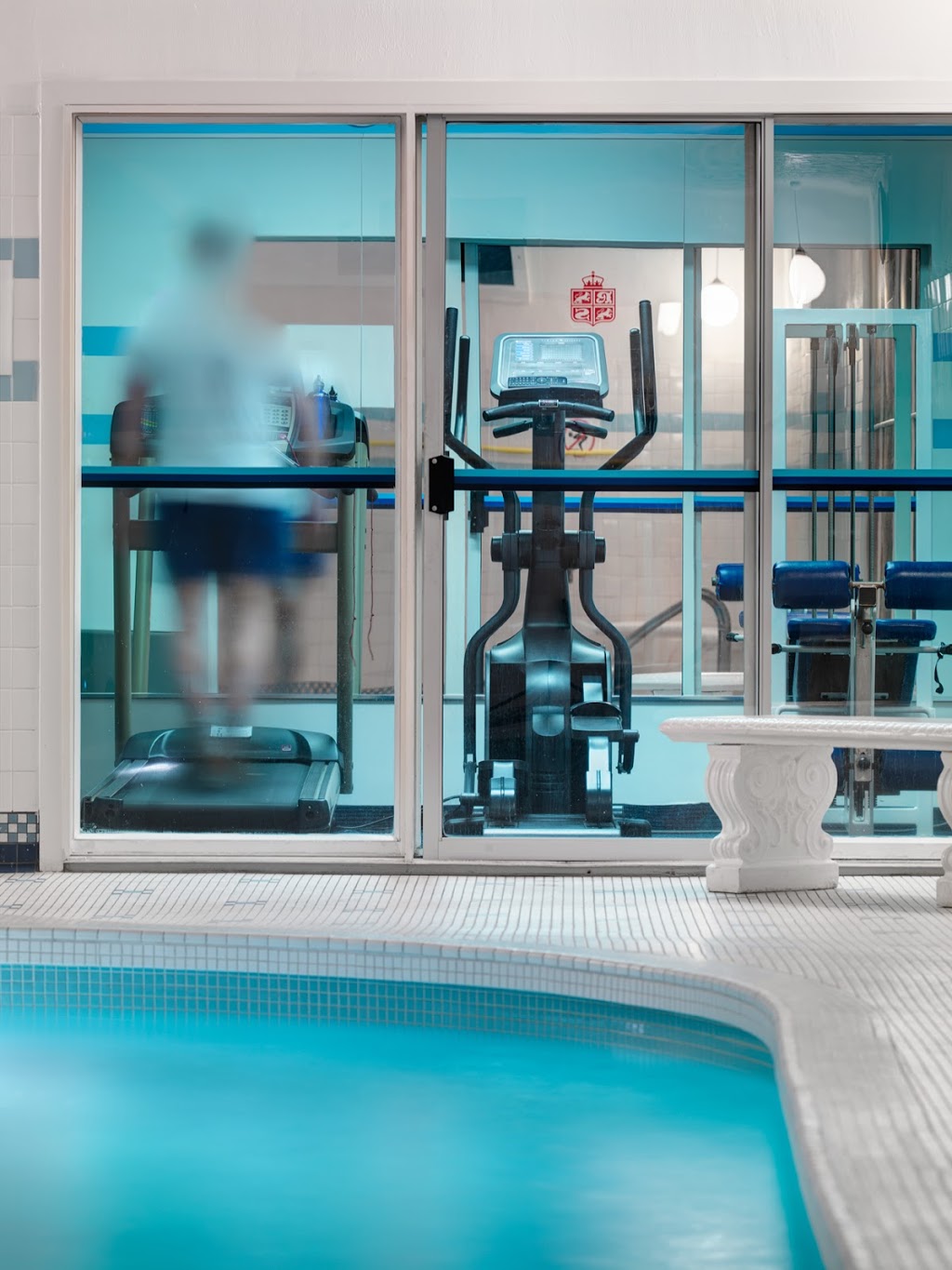 Royal Scot Hotel & Suites | 425 Quebec St, Victoria, BC V8V 1W7, Canada | Phone: (250) 388-5463