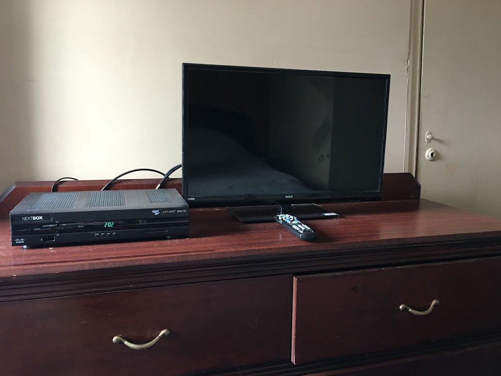 GALAXY MOTEL | 950 Colborne St, Brantford, ON N3S 3T5, Canada | Phone: (519) 304-6552
