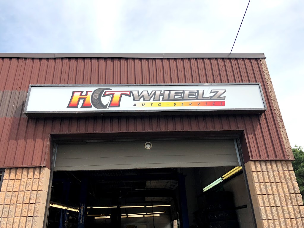 Hot Wheelz Auto Service | 16995 Yonge St #8, Newmarket, ON L3Y 5Y1, Canada | Phone: (905) 836-1189