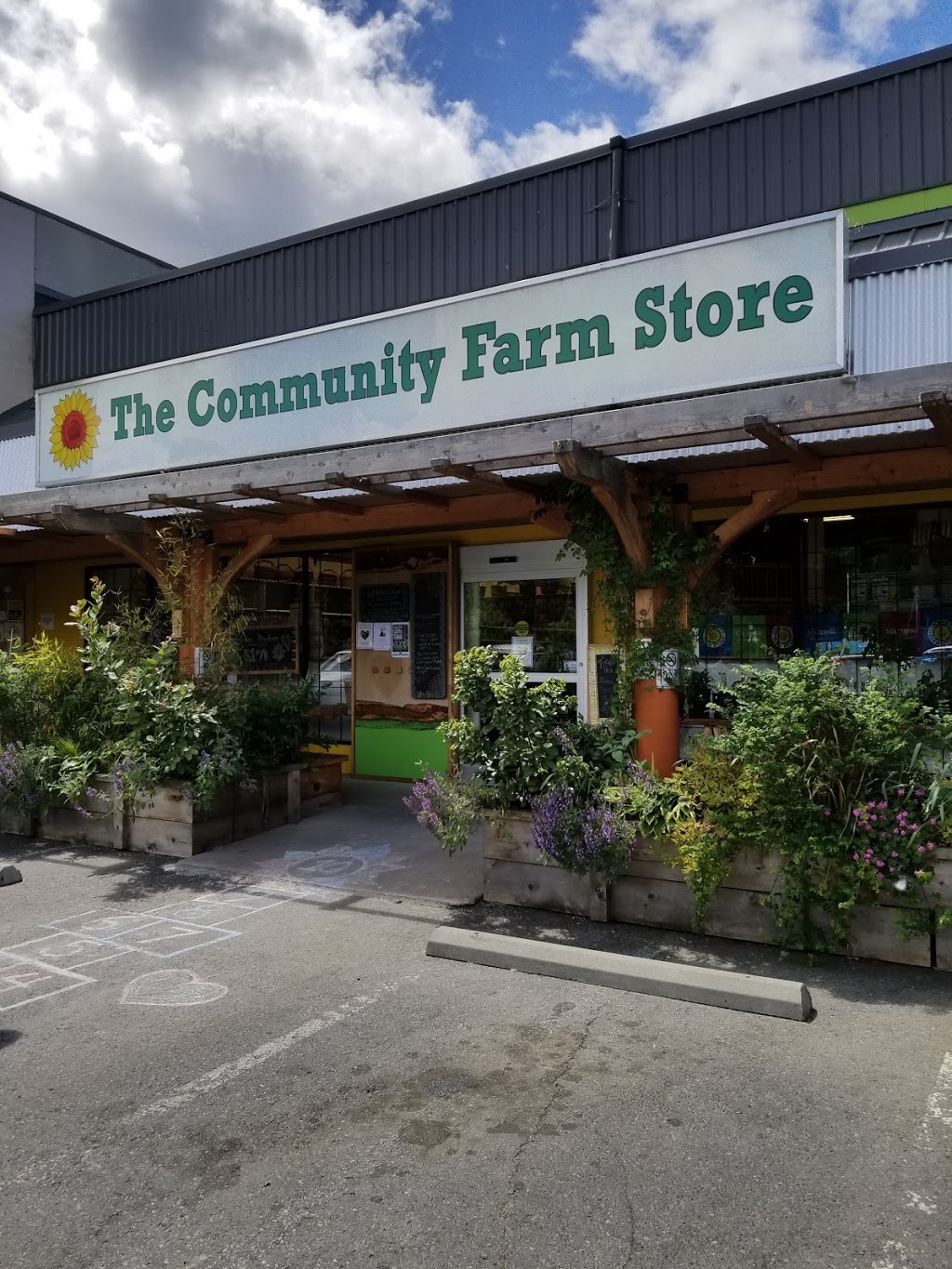 The Community Farm Store | health | 5380 Trans-Canada Hwy, Duncan, BC V9L 6W4, Canada | 2507486227 OR +1 250-748-6227