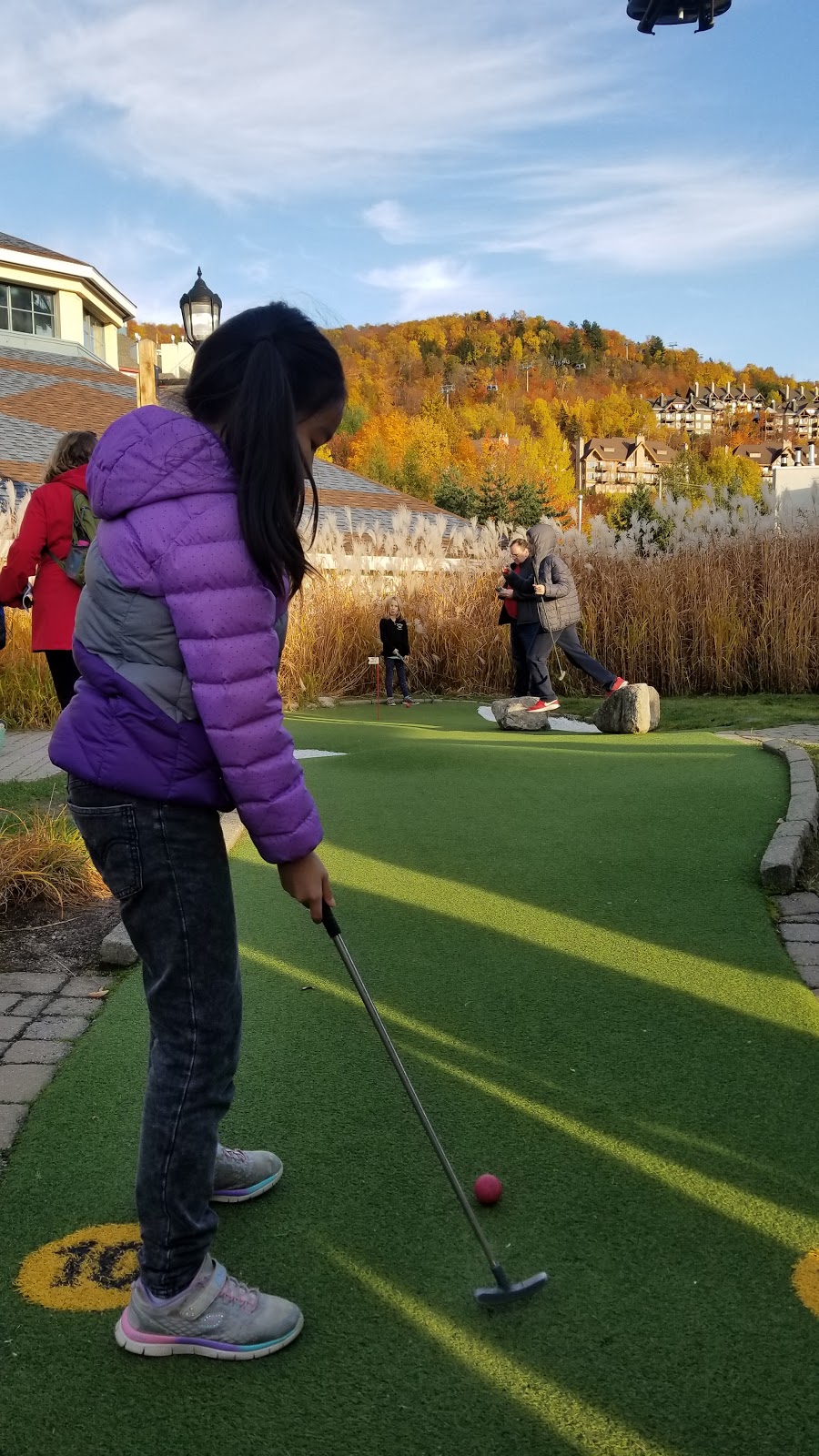 Mini-golf Le Petit Géant | 140 Chem. au Pied de la Montagne, Mont-Tremblant, QC J8E 3M2, Canada | Phone: (819) 681-3000